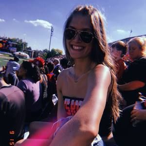 Meet your Posher, Rebecca